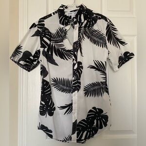 Old Navy Button Up Shirt Size Small